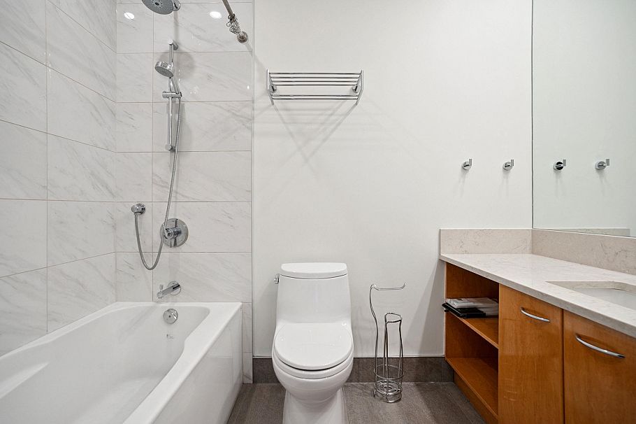 210 2028 W 11th Avenue Vancouver, BC - 6