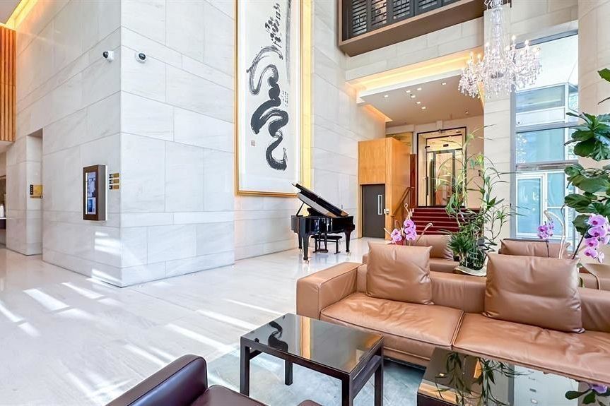 5004 1128 W Georgia Street Vancouver, BC - 5