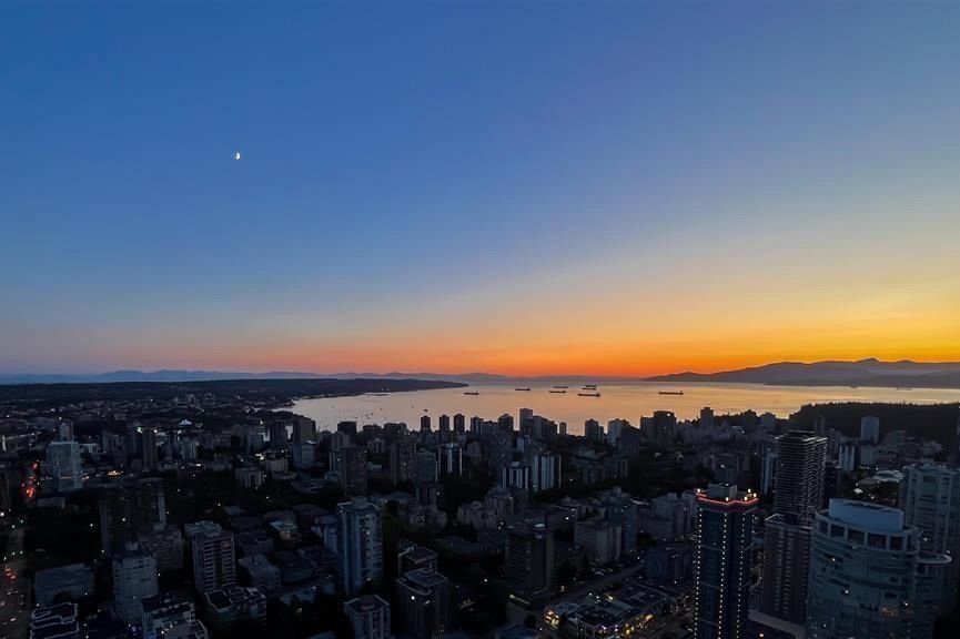 5004 1128 W Georgia Street Vancouver, BC - 32