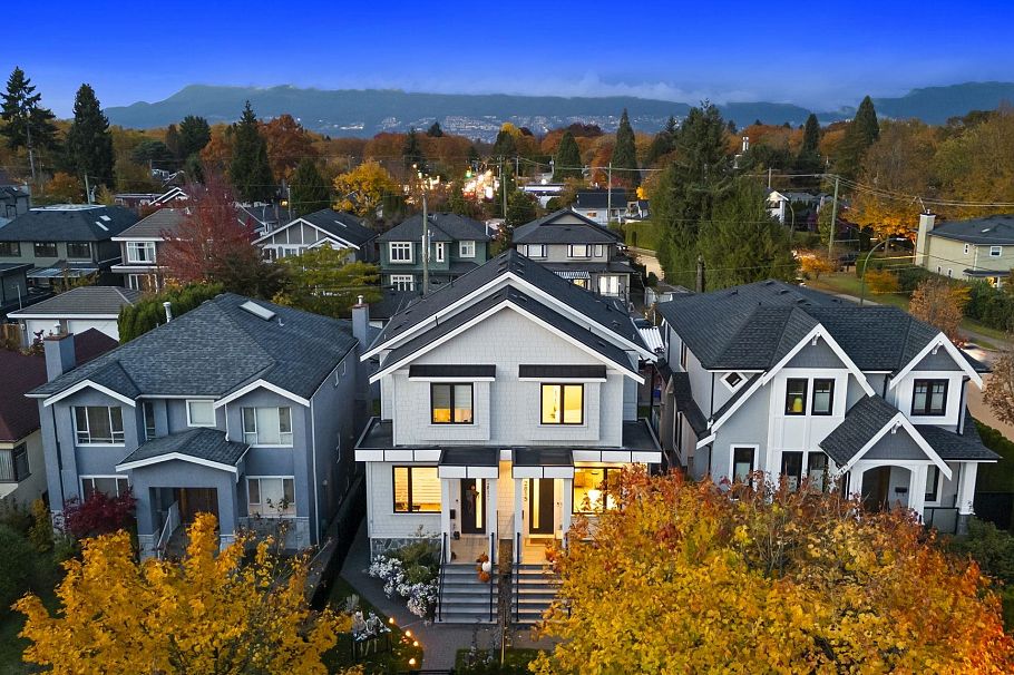 2815 W 19th Avenue Vancouver, BC - 30