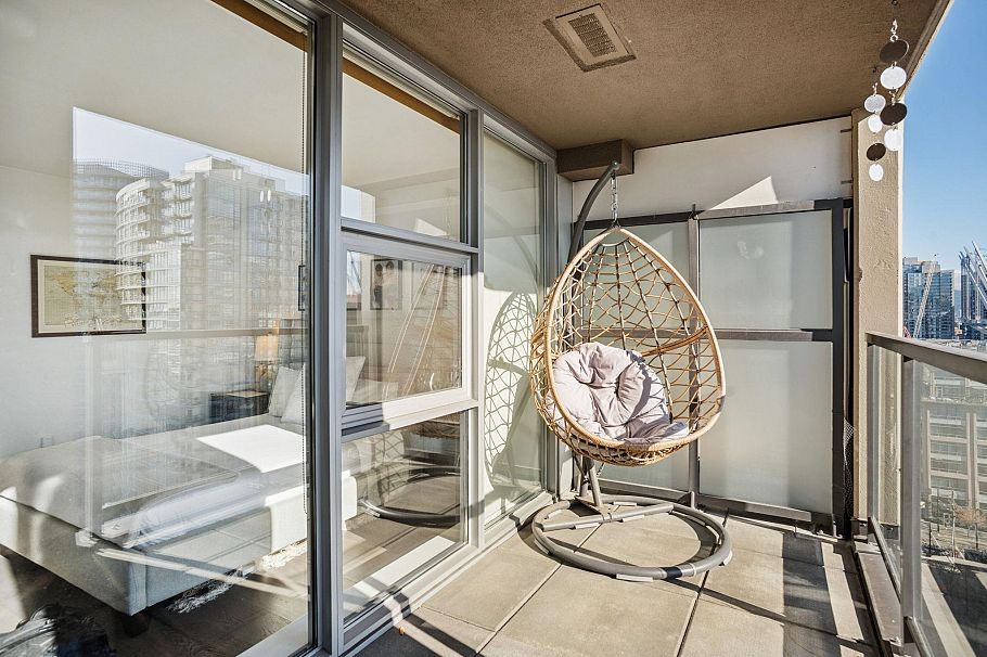 1903 989 Beatty Street Vancouver, BC - 10