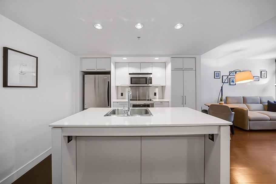 805 1255 Seymour Street Vancouver, BC - 4