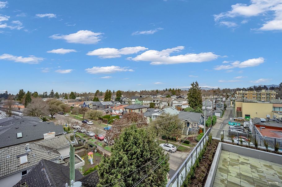 708 8415 Granville Street Vancouver, BC - 23