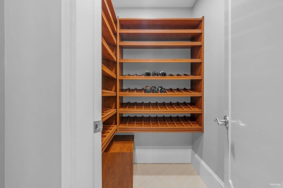 6011 Adera Street Vancouver, BC - 32