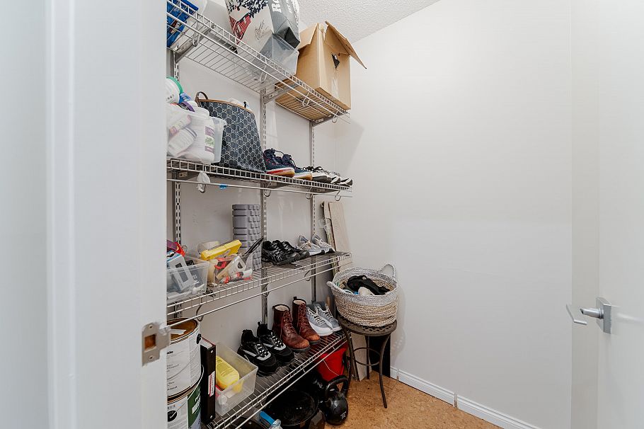 212 1924 Comox Street Vancouver, BC - 13