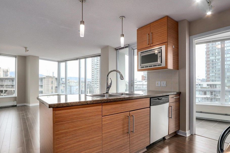 1006 188 Keefer Place Vancouver, BC - 4