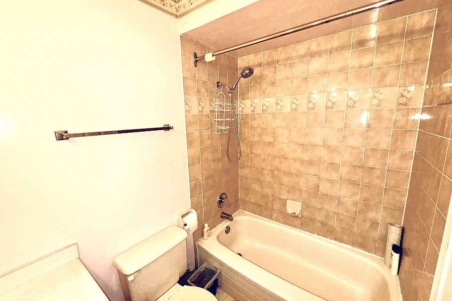 963 E 11th Avenue Vancouver, BC - 15