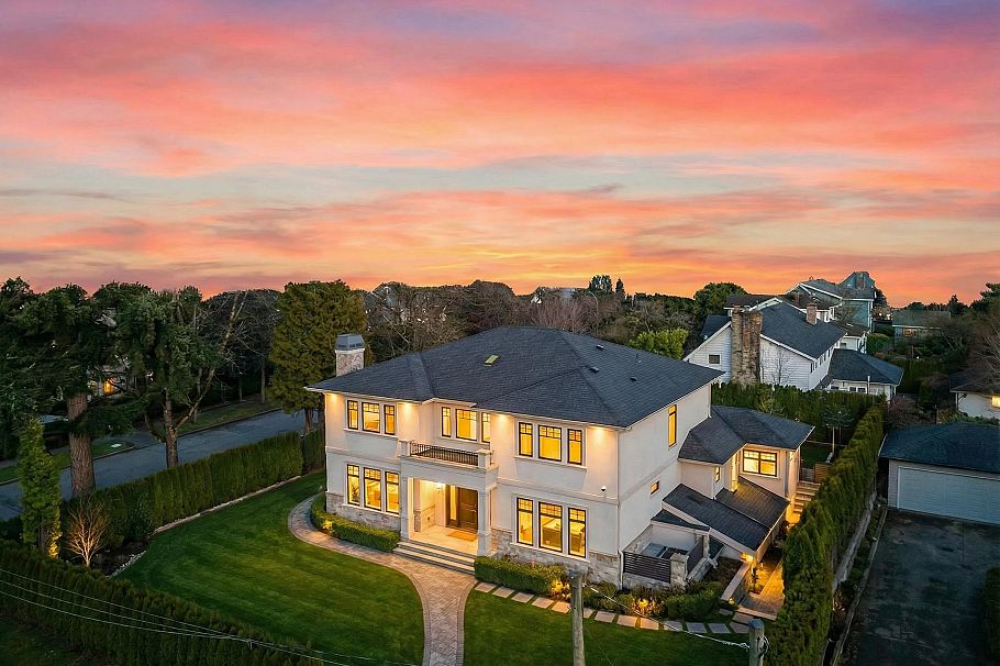 6708 Yew Street Vancouver, BC - 2