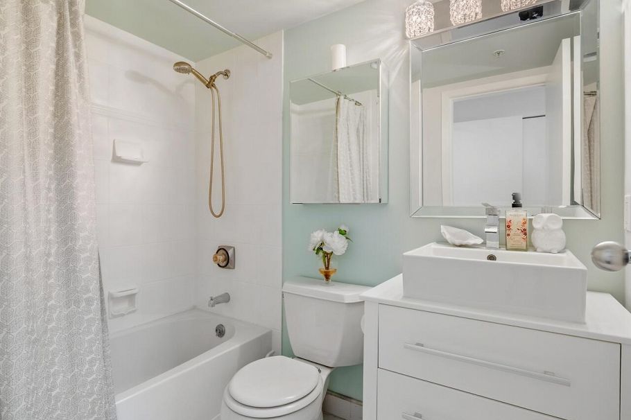 1007 1188 Howe Street Vancouver, BC - 16