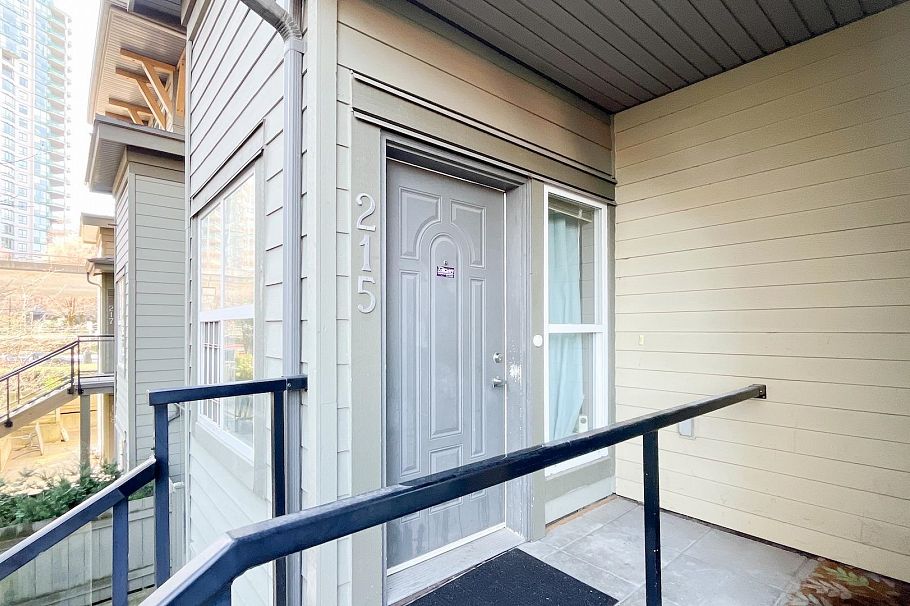 215 4155 Central Boulevard Burnaby, BC - 27