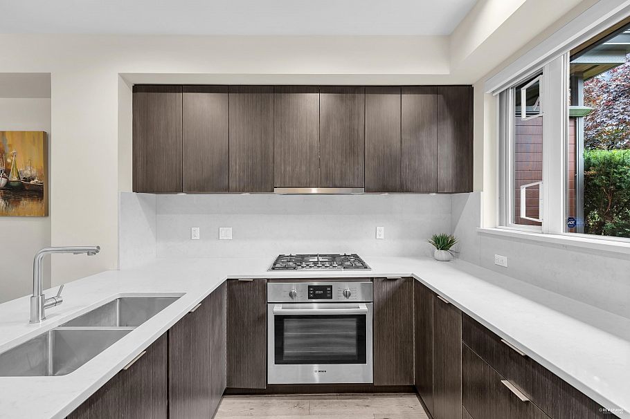 6098 Oak Street Vancouver, BC - 19