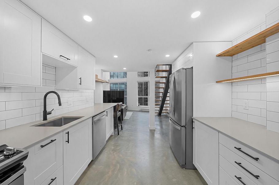 1012 933 Seymour Street Vancouver, BC - 12