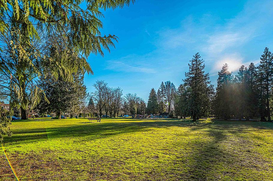 6708 Yew Street Vancouver, BC - 23