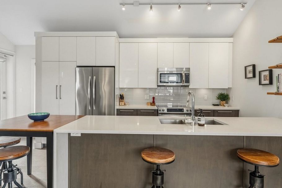 1681 Kitchener Street Vancouver, BC - 9