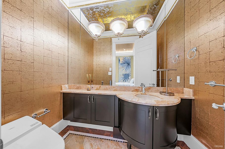 6011 Adera Street Vancouver, BC - 17