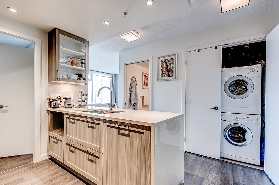 652 5515 Boundary Road Vancouver, BC - 5