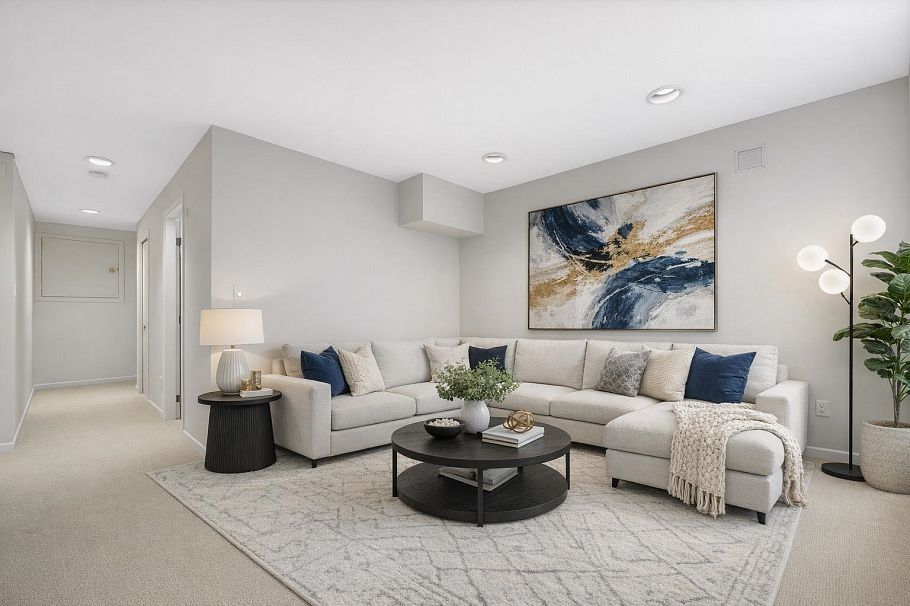 2133 W 49th Avenue Vancouver, BC - 26