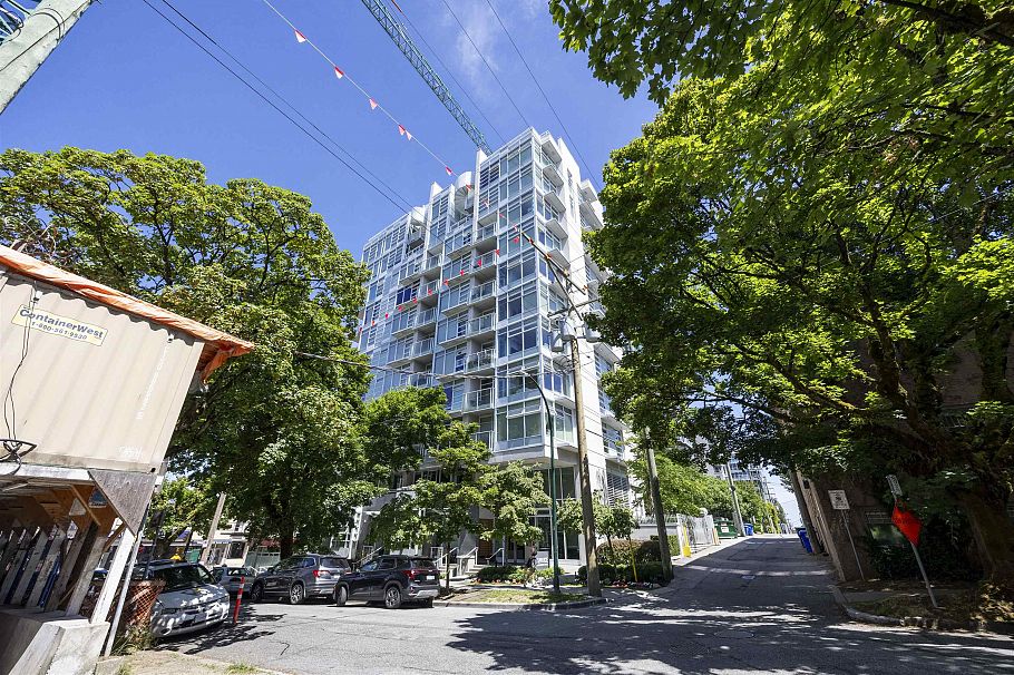 703 2550 Spruce Street Vancouver, BC - 1
