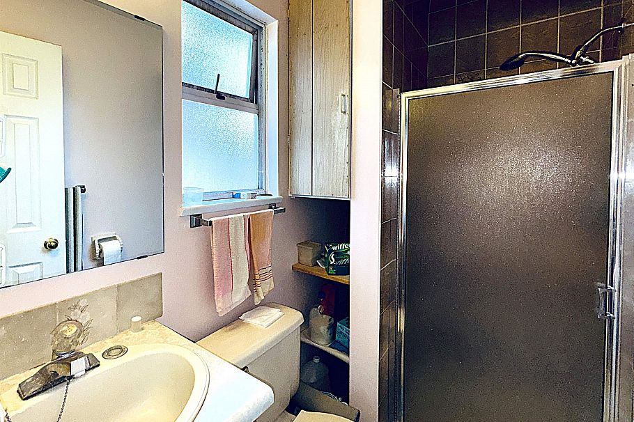 963 E 11th Avenue Vancouver, BC - 12