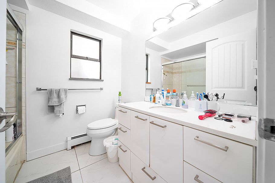 3609 Turner Street Vancouver, BC - 31