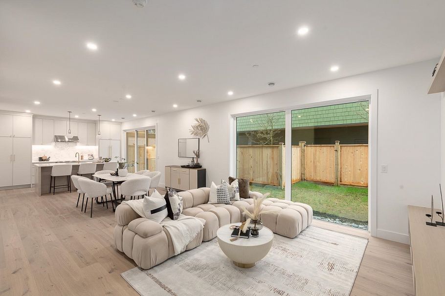 462 E 17th Avenue Vancouver, BC - 2