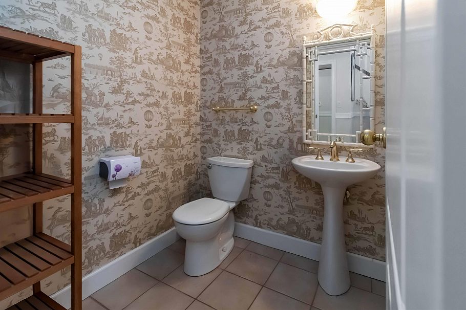 8405 Gillnet Place Vancouver, BC - 22