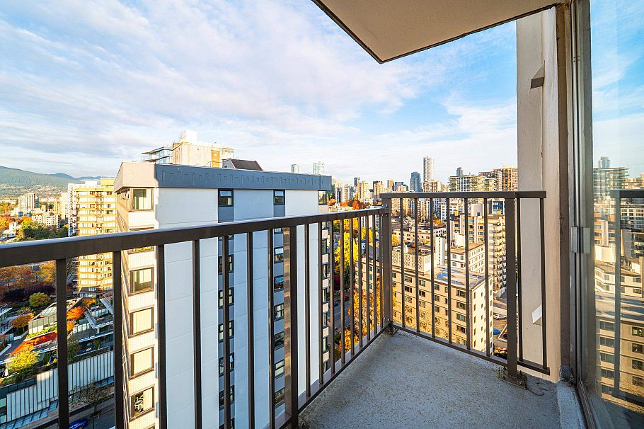 2004 1251 Cardero Street Vancouver, BC - 20