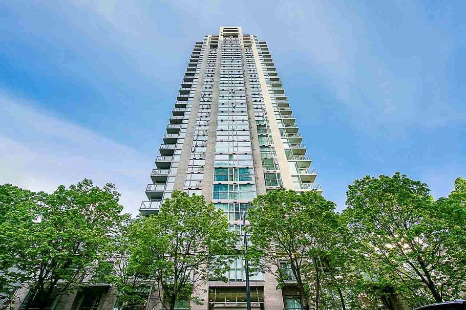 1203 928 Richards Street Vancouver, BC - 2