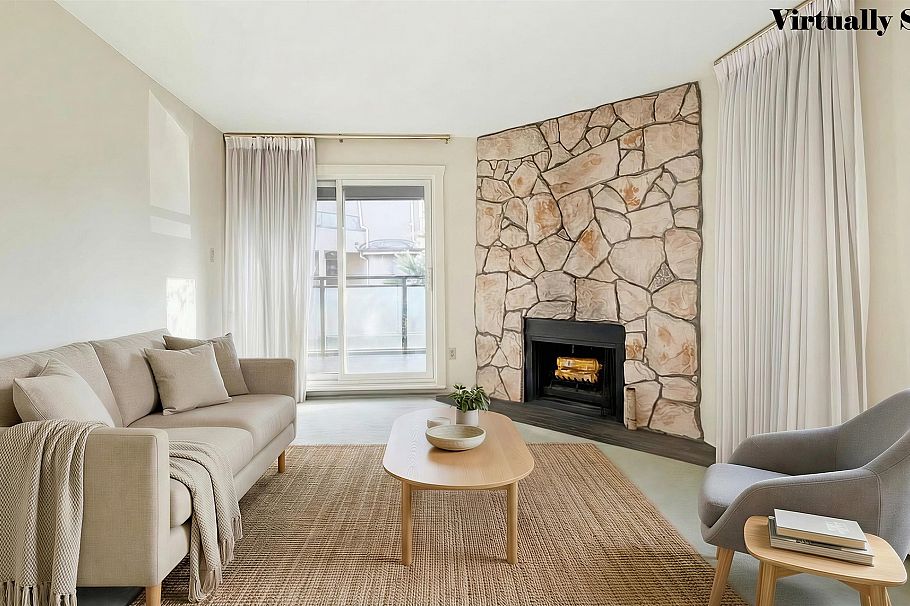 205 1750 Maple Street Vancouver, BC - 2