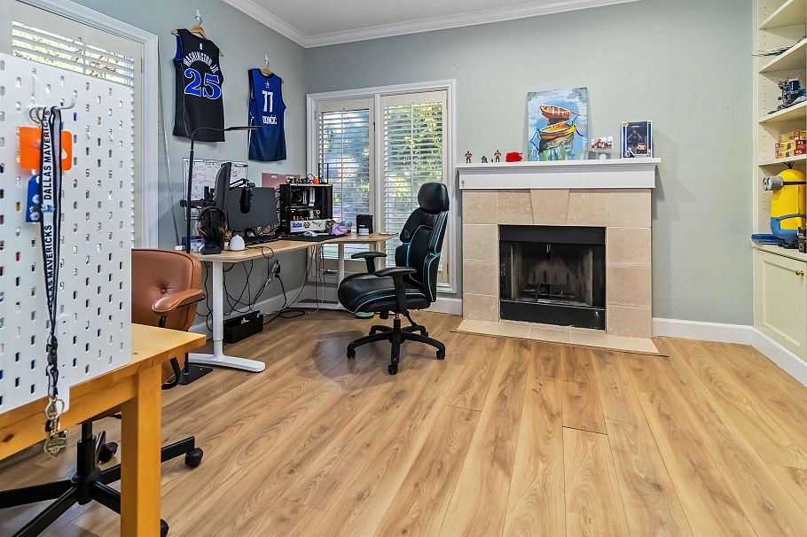 8405 Gillnet Place Vancouver, BC - 21