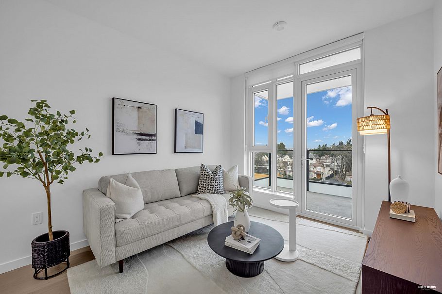 708 8415 Granville Street Vancouver, BC - 11