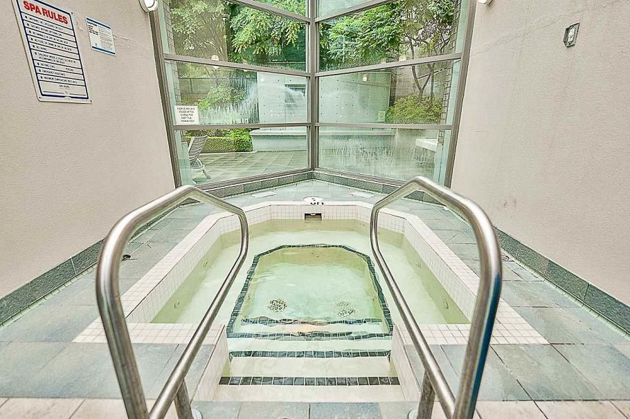 1203 928 Richards Street Vancouver, BC - 12