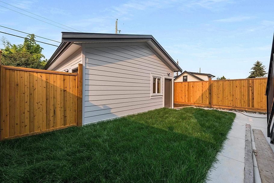 2743 Mcgill Street Vancouver, BC - 28