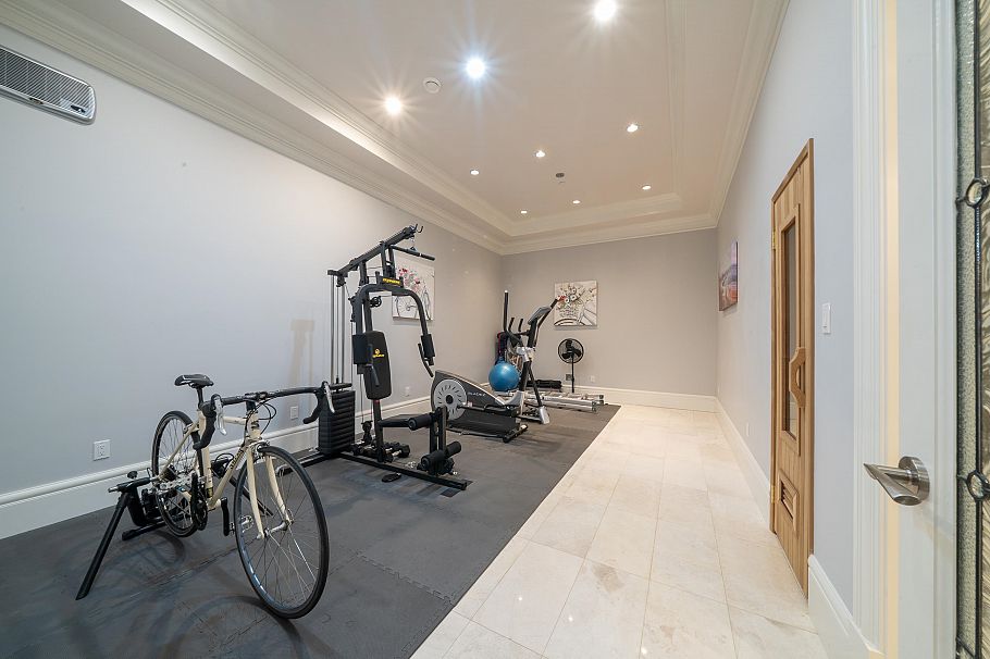 6708 Yew Street Vancouver, BC - 20