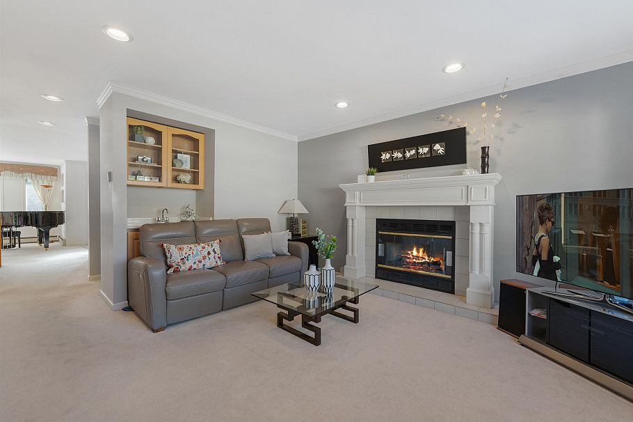 2133 W 49th Avenue Vancouver, BC - 11