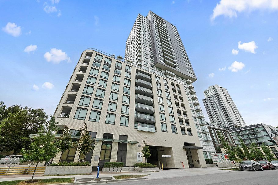 910 5470 Ormidale Street Vancouver, BC - 1