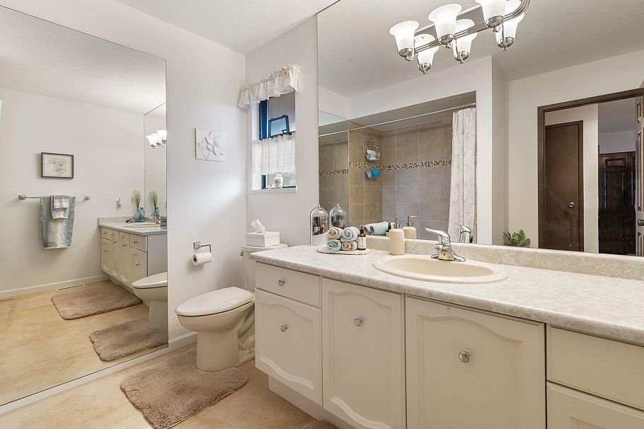 5508 Molina Road North Vancouver, BC - 19