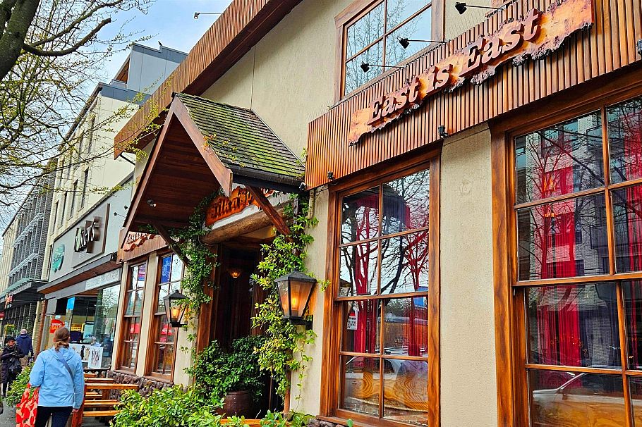 3161 W 6th Avenue Vancouver, BC - 22