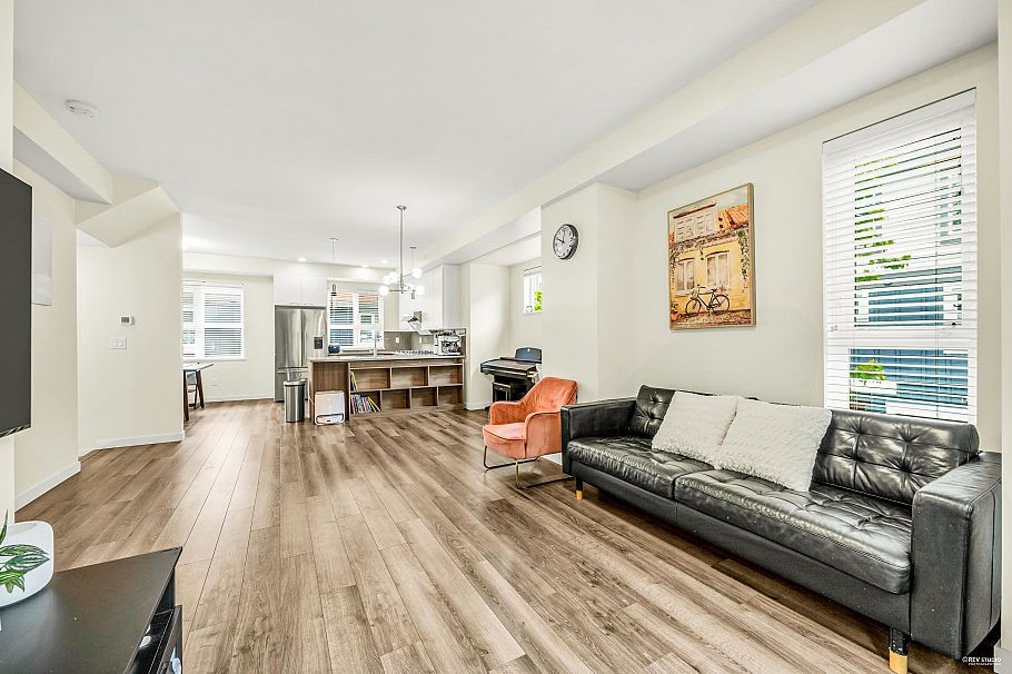 63 10311 River Drive Richmond, BC - 3