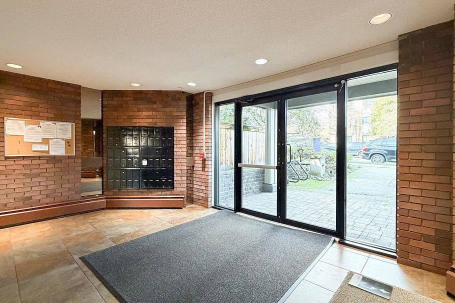 205 1750 Maple Street Vancouver, BC - 20