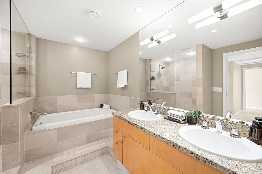 1901 1710 Bayshore Drive Vancouver, BC - 32