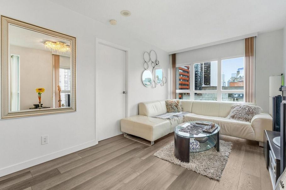 1007 1188 Howe Street Vancouver, BC - 9