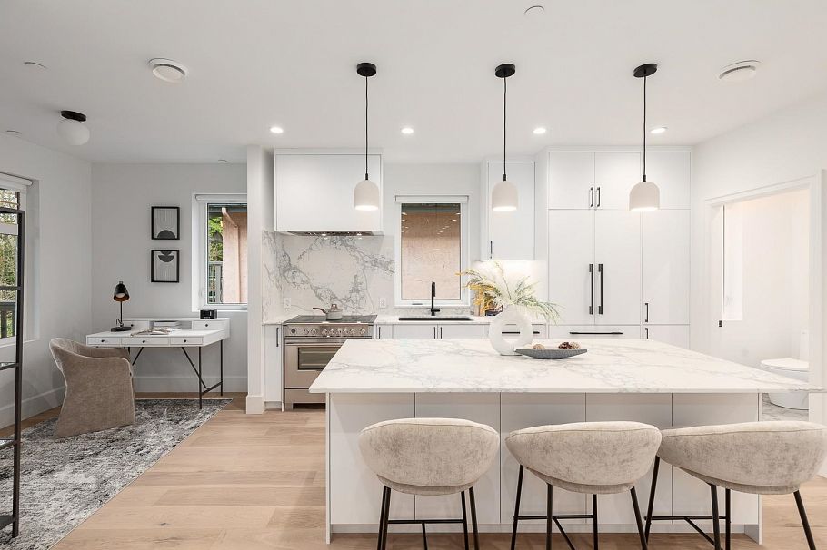 855 E 19th Avenue Vancouver, BC - 6