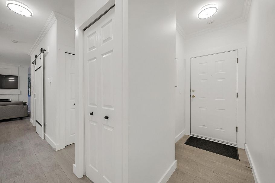 101 1333 W 7th Avenue Vancouver, BC - 26