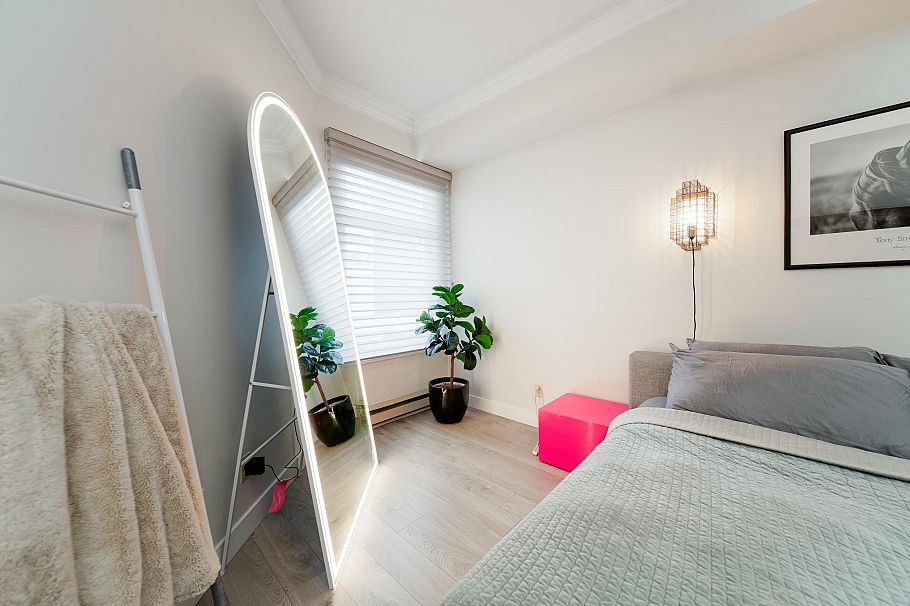 212 1924 Comox Street Vancouver, BC - 17