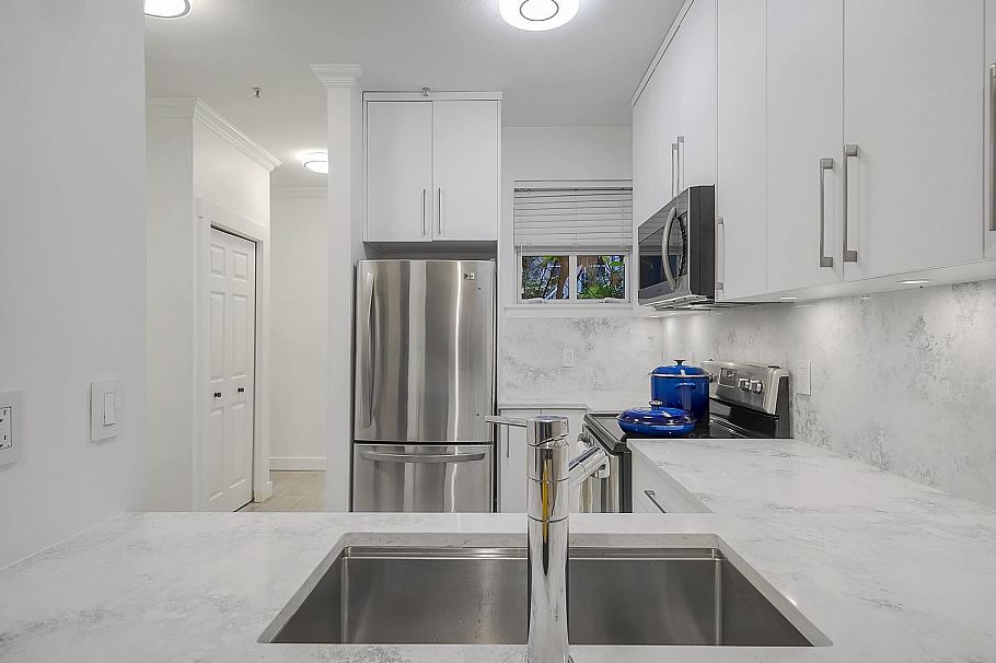 101 1333 W 7th Avenue Vancouver, BC - 21