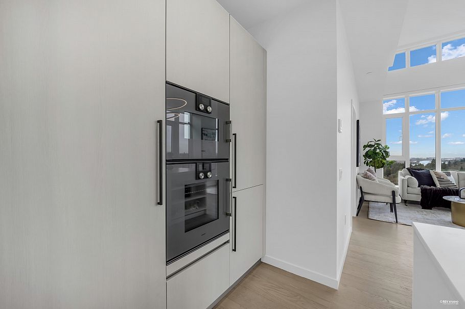 1001 8415 Granville Street Vancouver, BC - 10