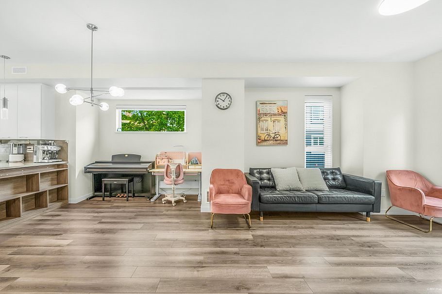 63 10311 River Drive Richmond, BC - 4