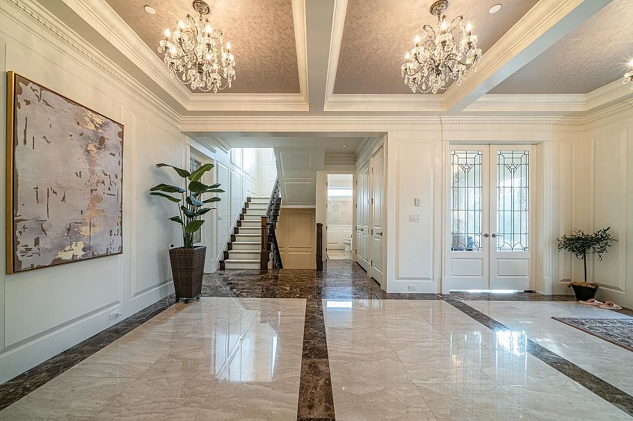 6708 Yew Street Vancouver, BC - 6