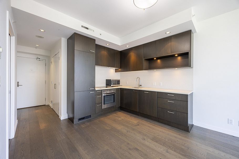703 2550 Spruce Street Vancouver, BC - 7